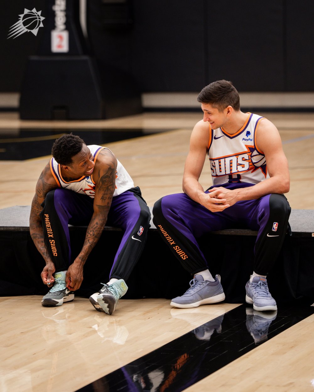 九游娱乐APP-新奥尔良鹈鹕发布备战花絮，赛前内部沟通，国王杯任务艰巨，身体对抗强度拉满